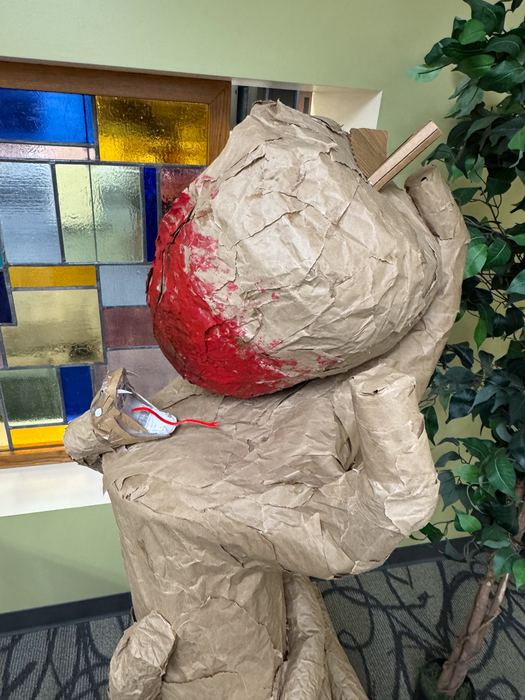Cardboard Collaboration: Regret, vista vii